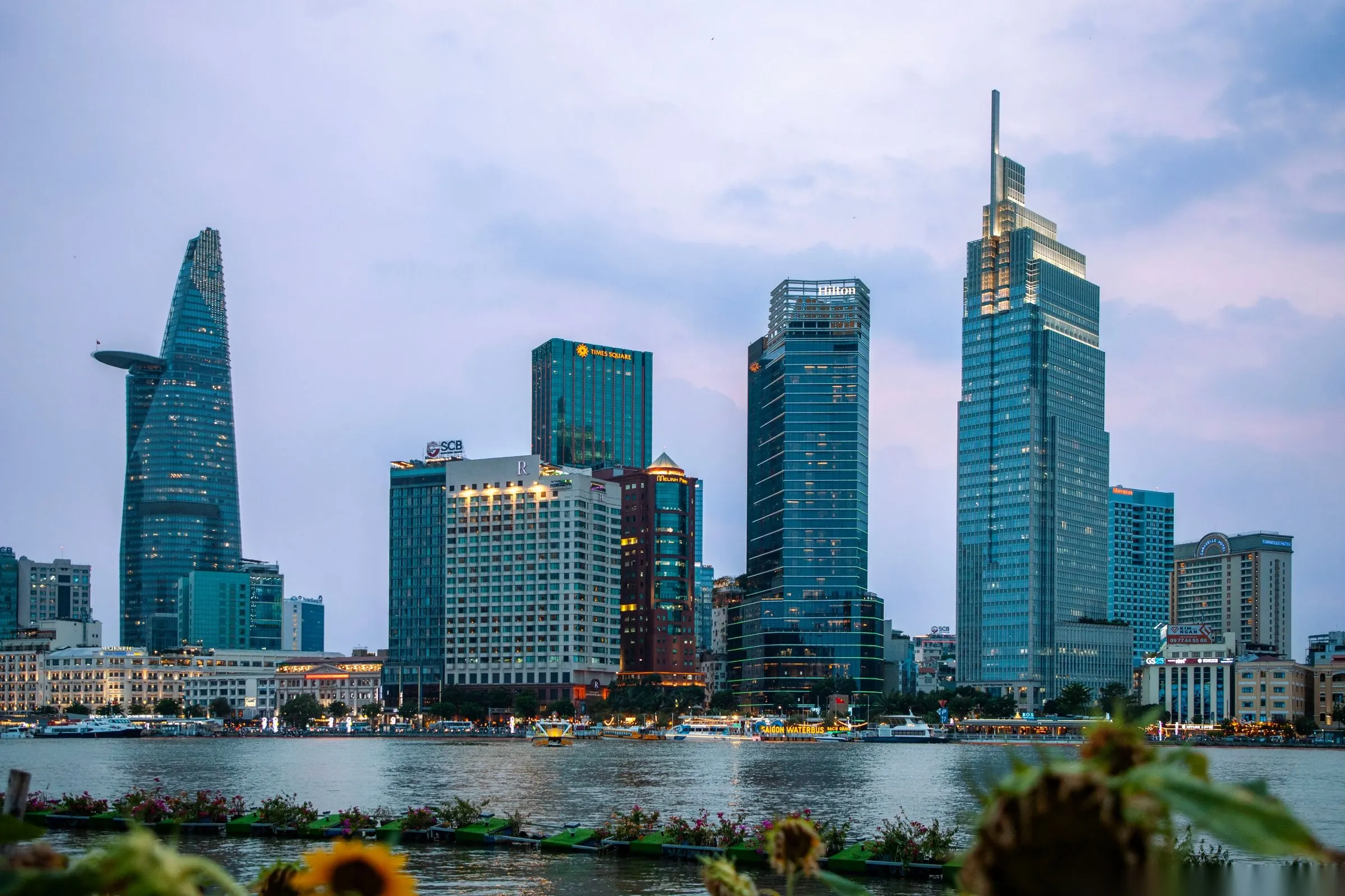 Thành phố Hồ Chí Minh lúc chạng vạng
